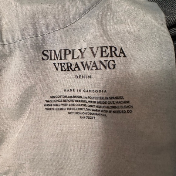 Simply Vera Wang Jeans - Picture 7 of 7
